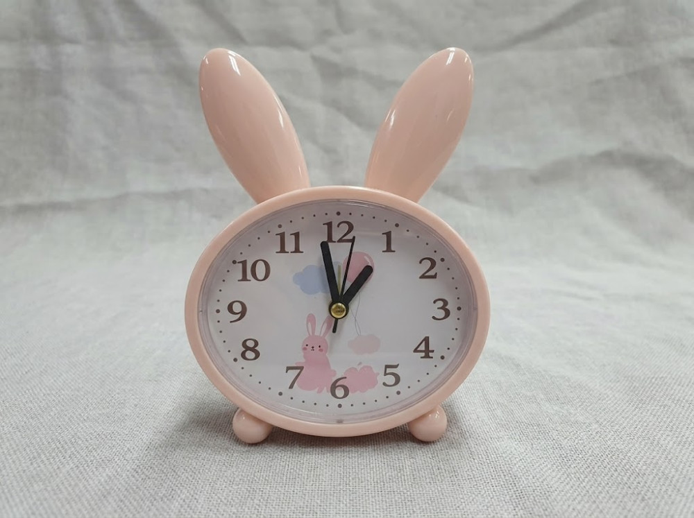 RELOJ CONEJO CON ALARMA